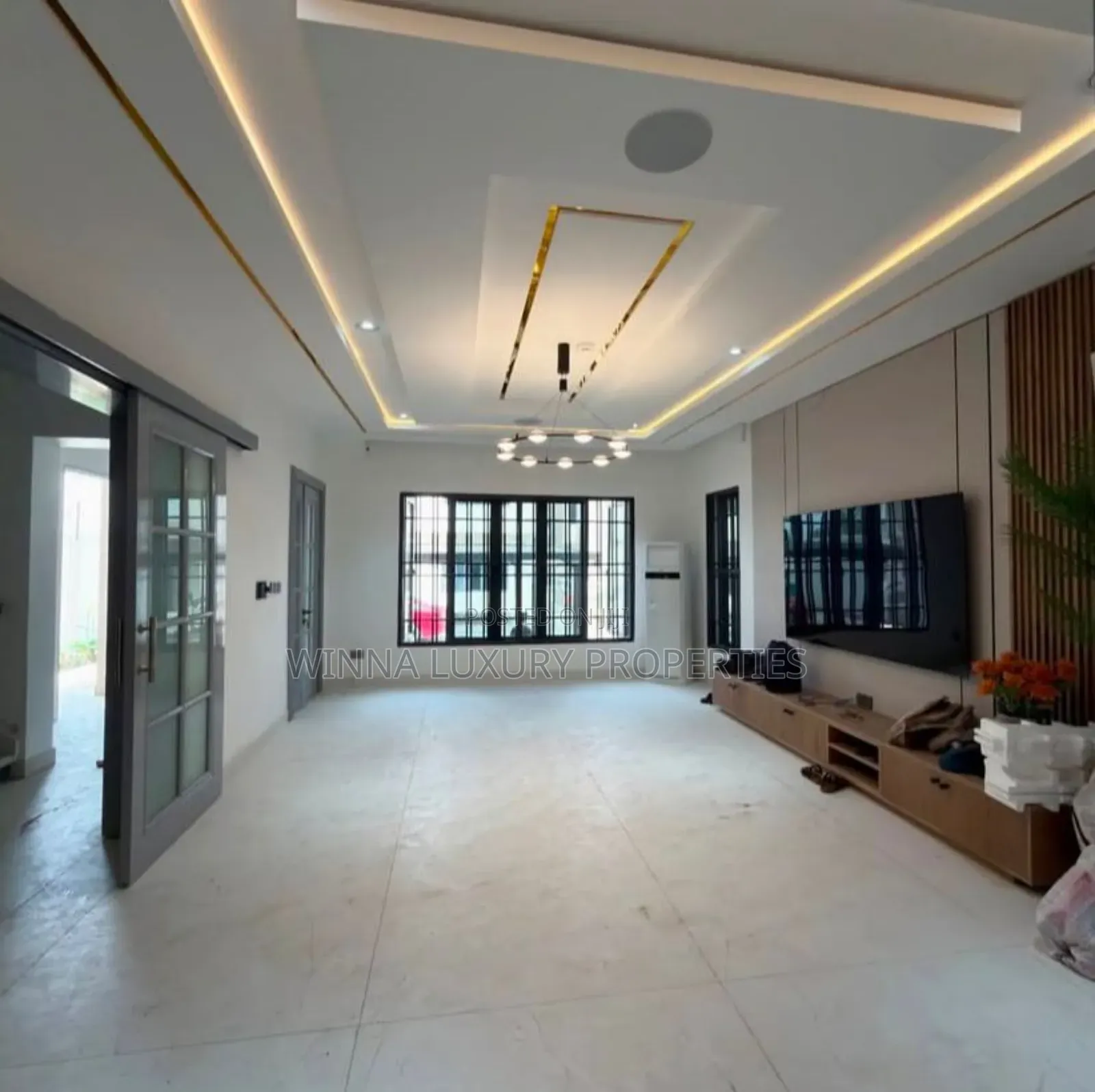 5bdrm Duplex in Wuse Zone for sale