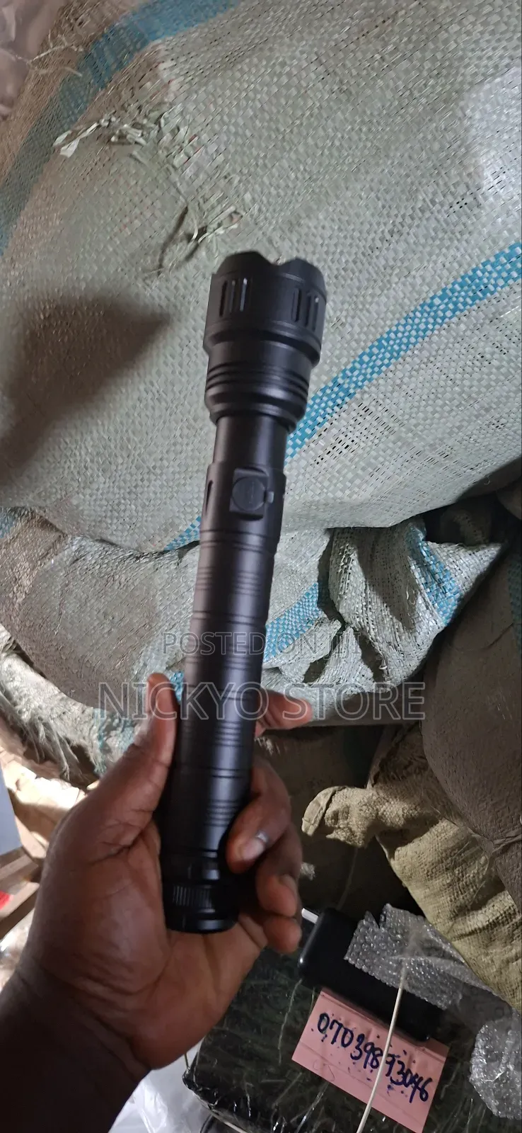 Heavy-duty Rechargeable Tactical Flashlight
