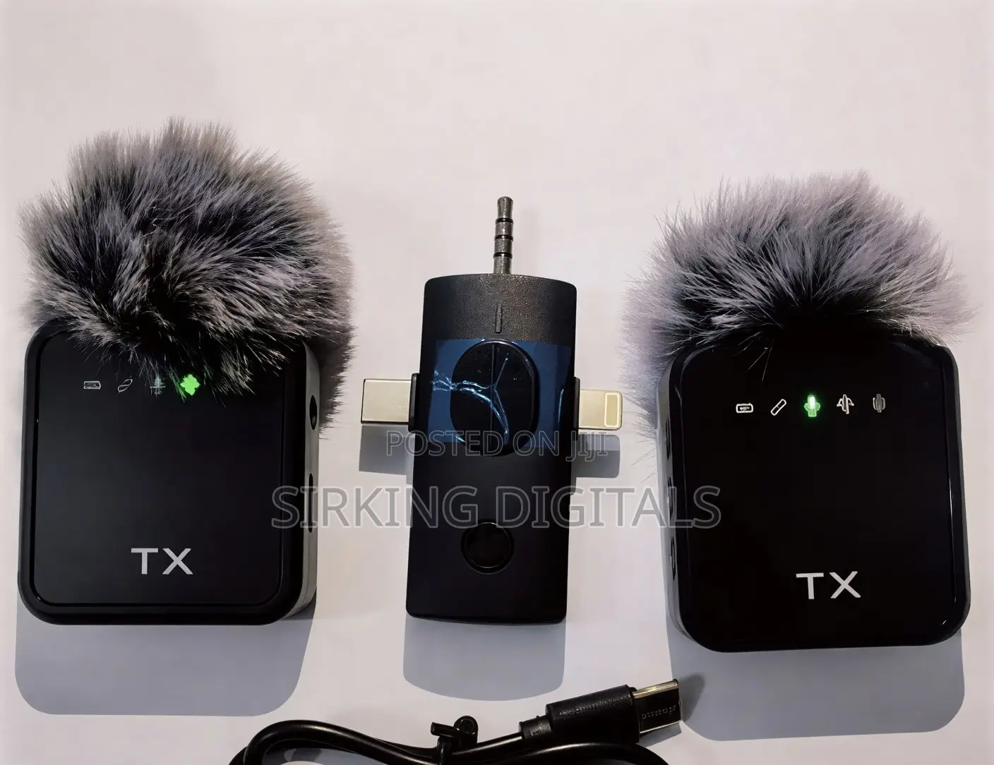 Dual Noise Cancelling Wireless F11-2 Microphone With 3 in 1 Receiver