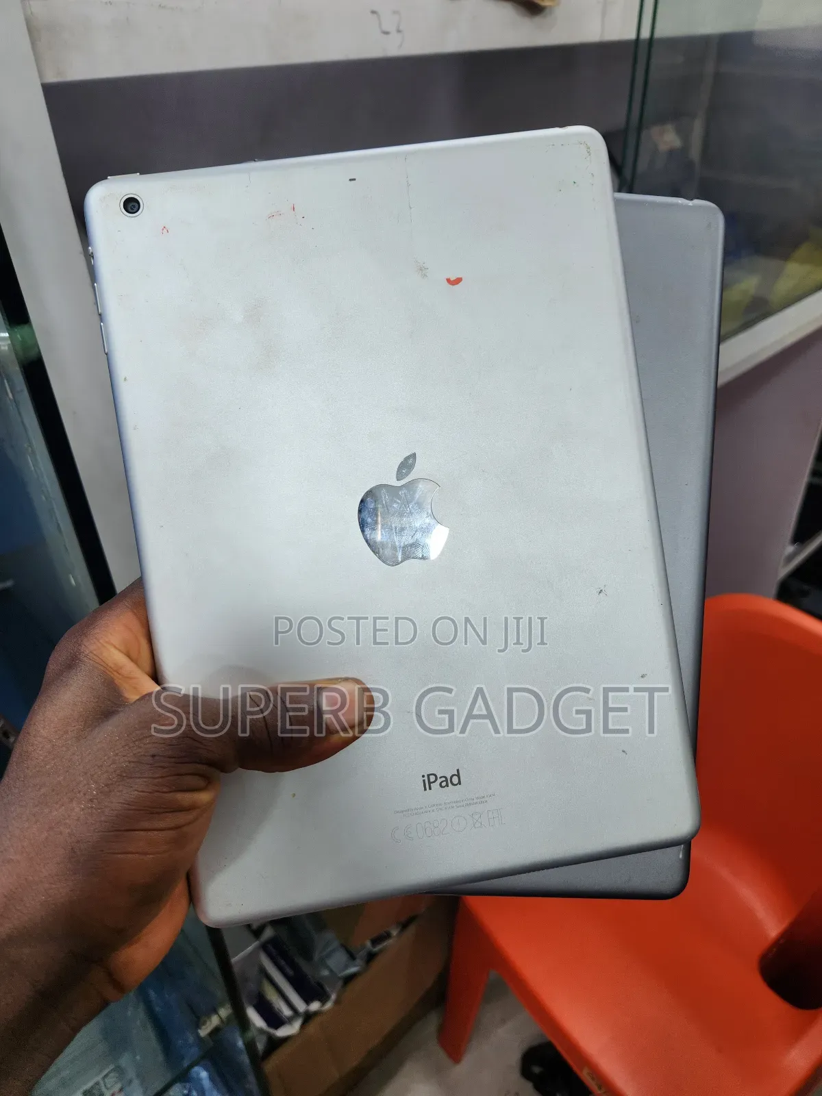 Apple iPad Air 16 GB Gray