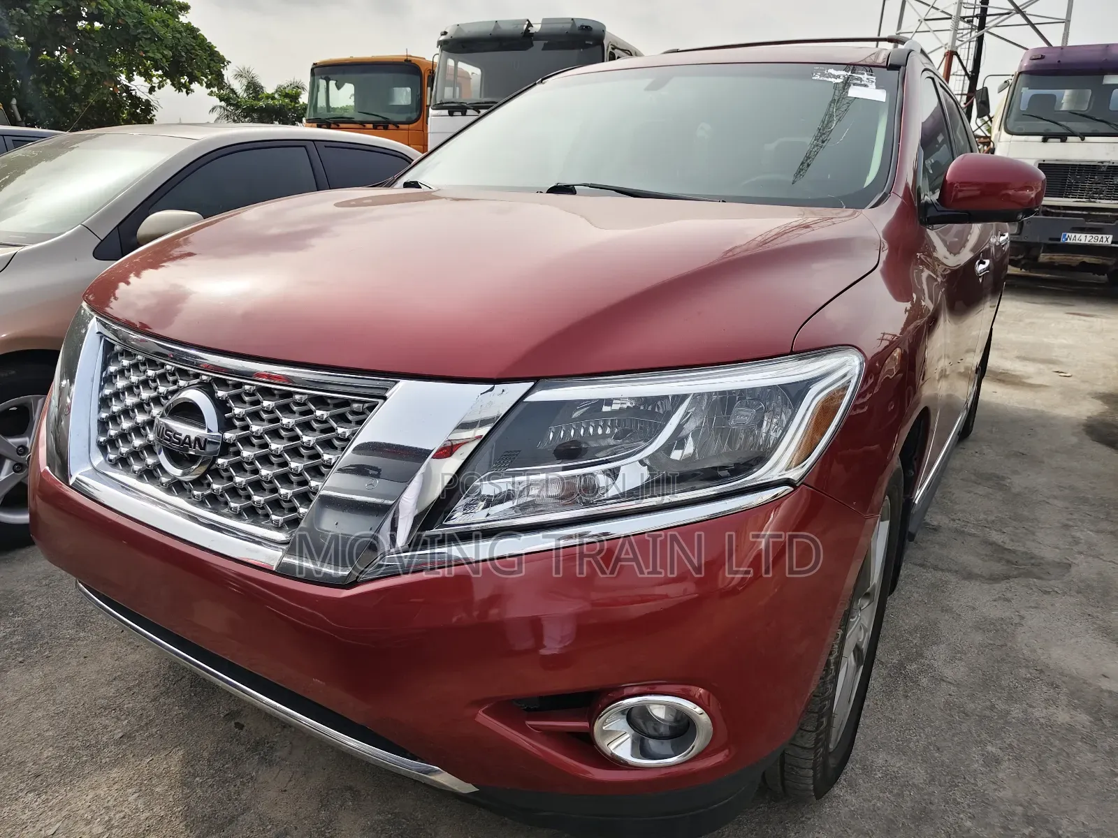 Nissan Pathfinder Platinum 4dr SUV 4WD (3.5L 6cyl CVT) 2015 Red