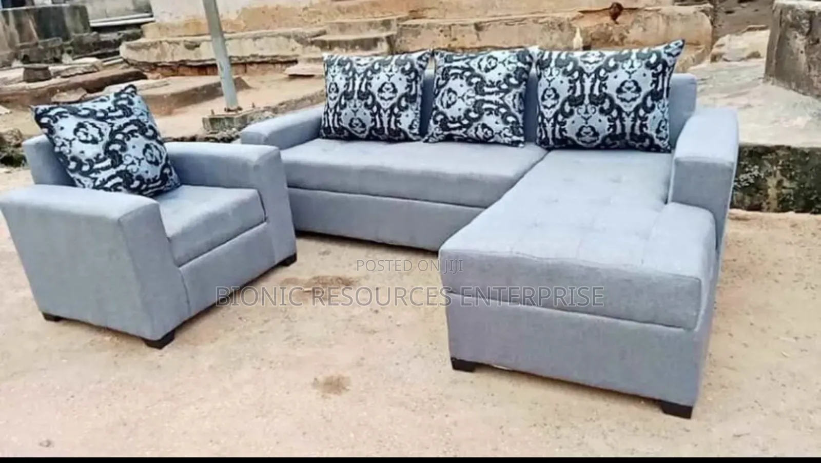 7 Seaters Pillow Chairs L Shape