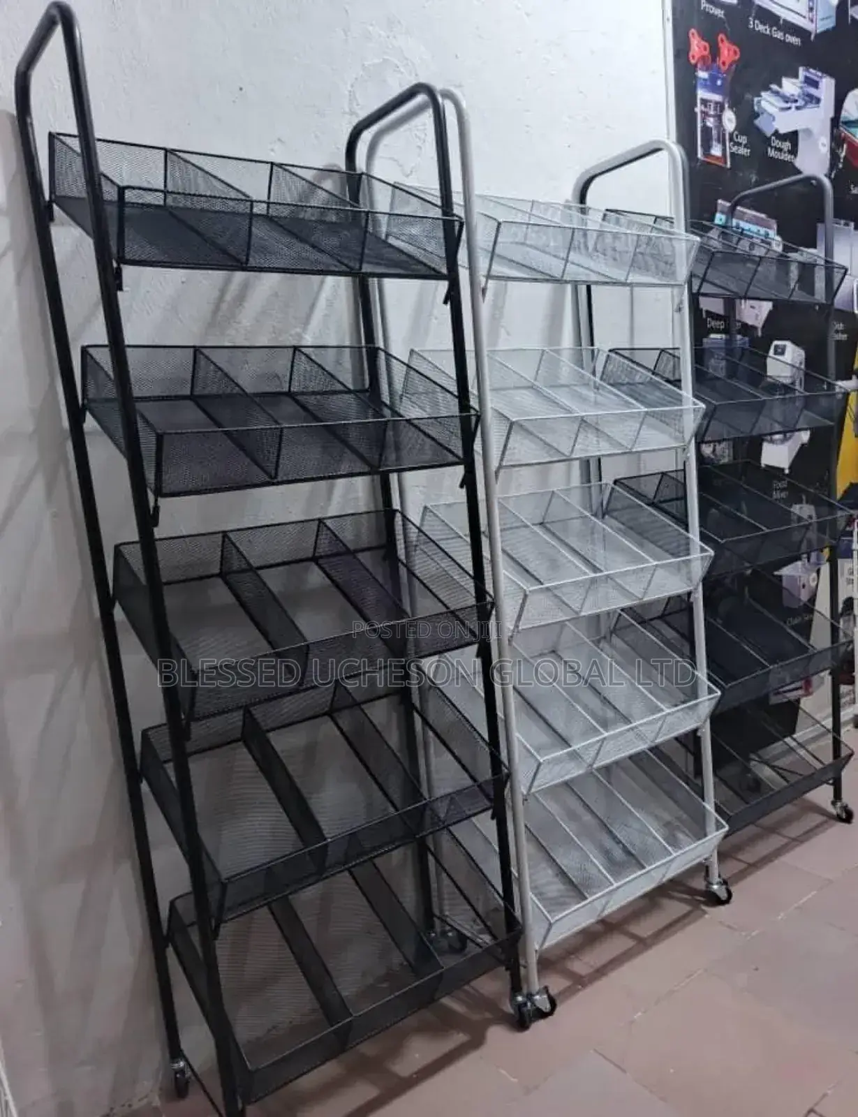 Malls and Supermarkets Groceries Rack