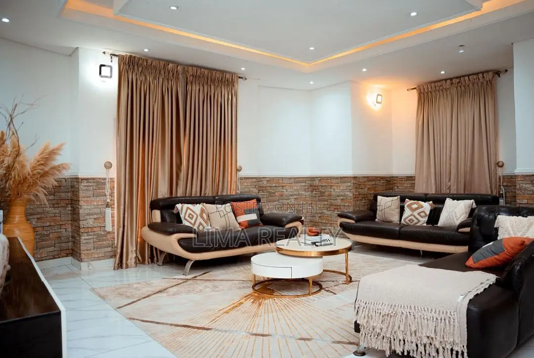 Eniville- 3 Bedroom Oniru