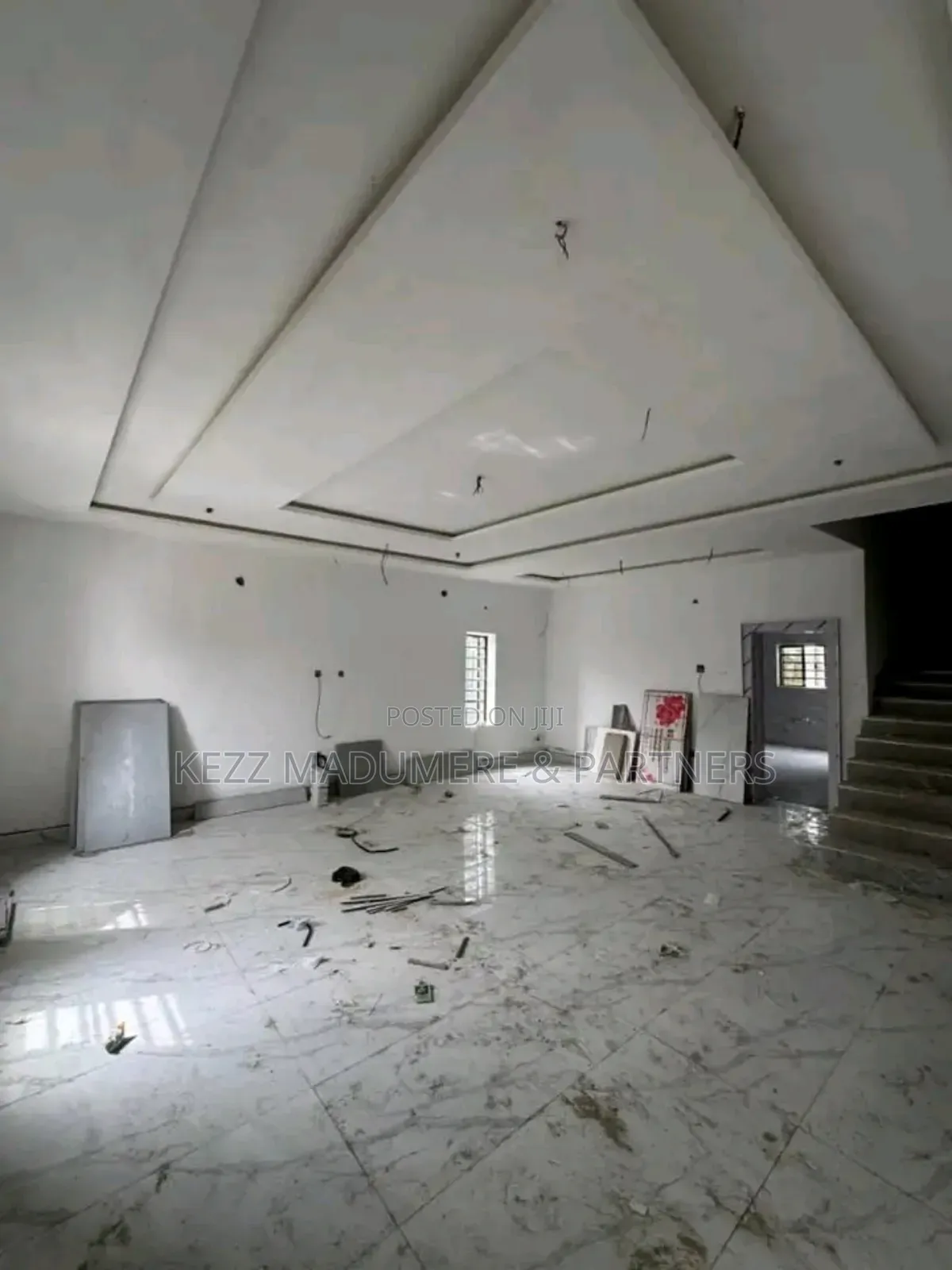 4bdrm Duplex in By Salvation for sale