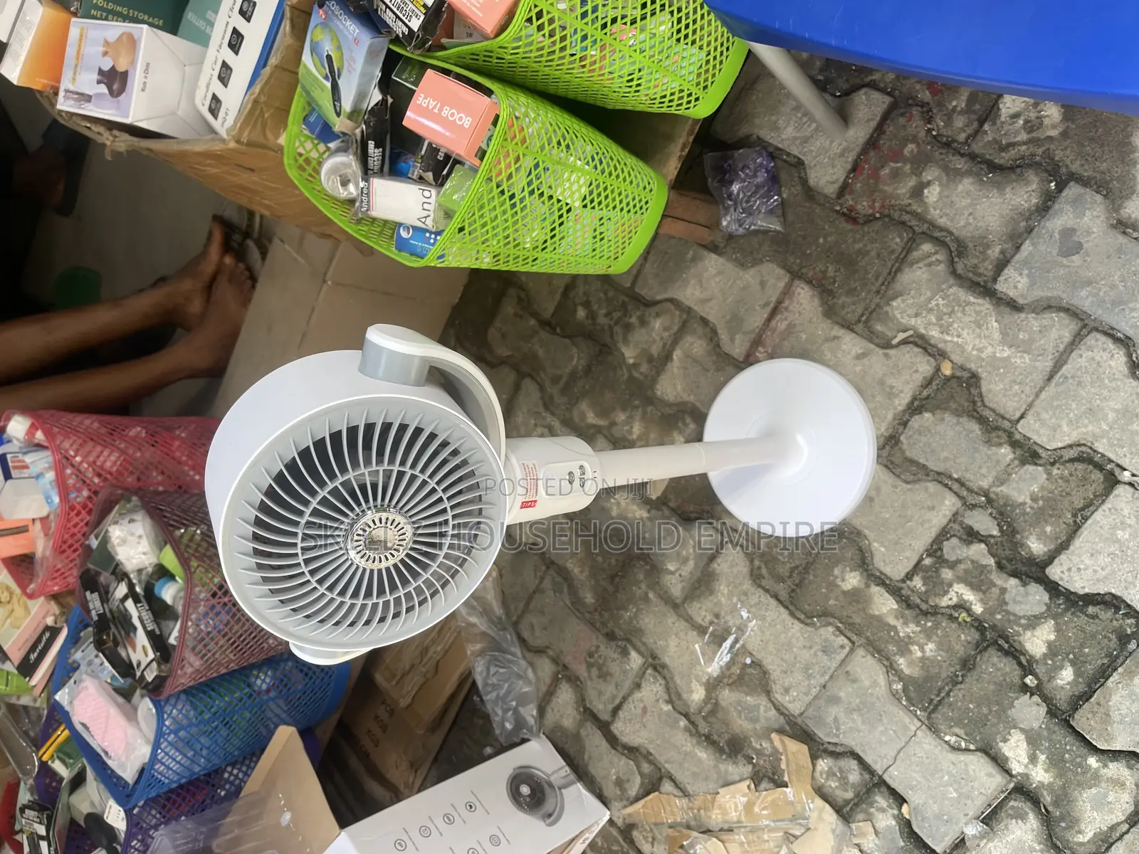 F1 Rechargeable Fan