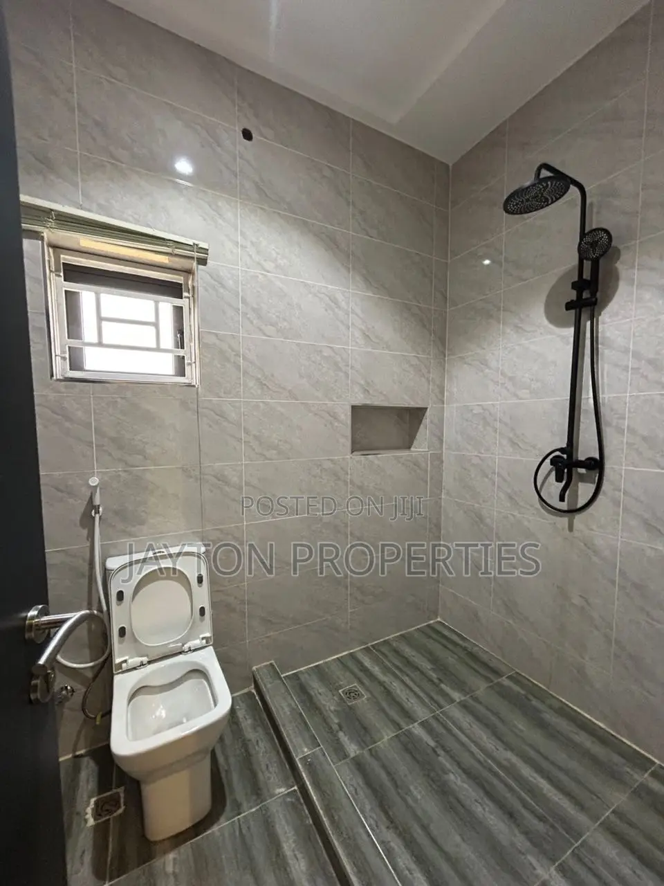 4 Bedroom for Long and Short Stay
