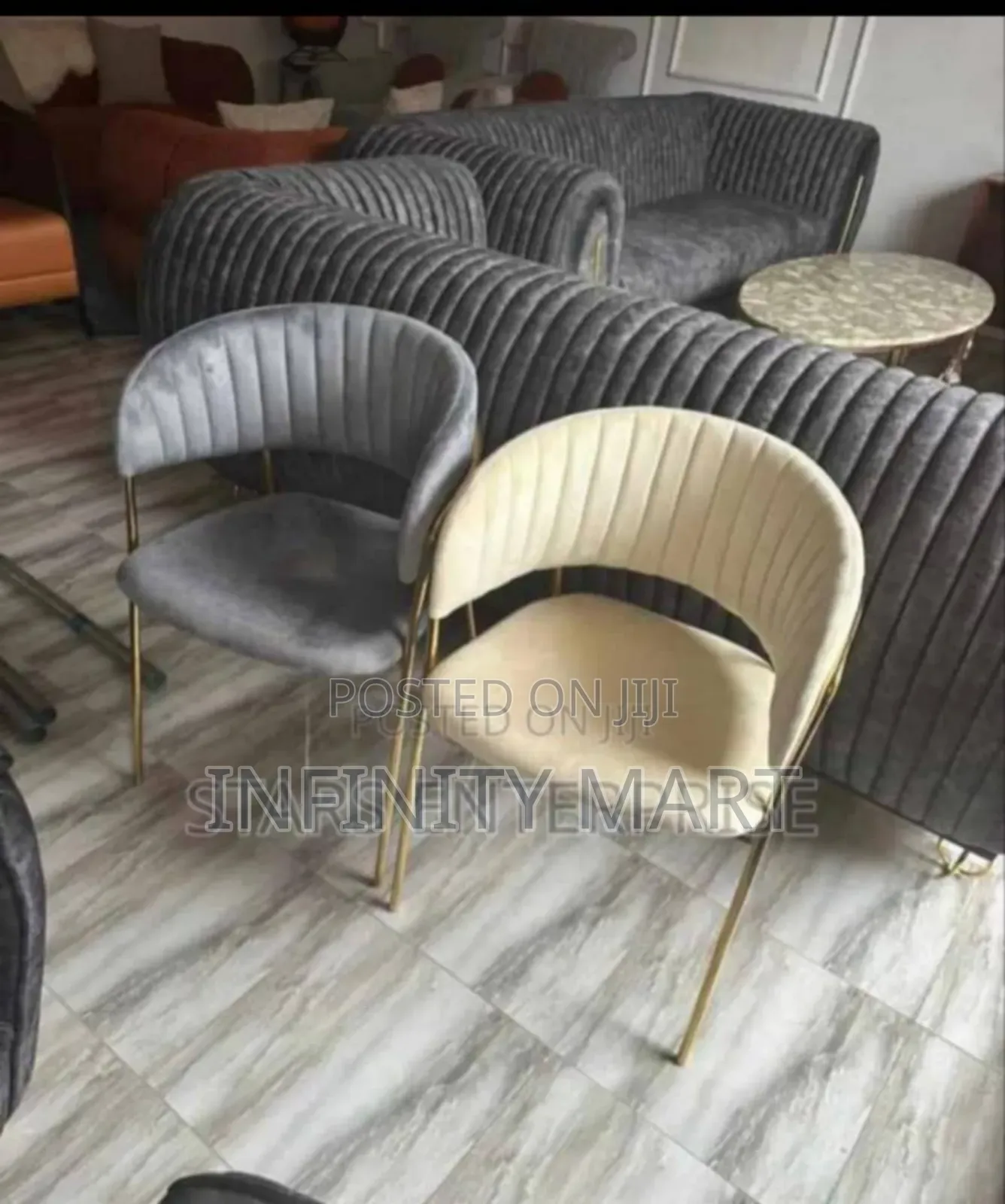 Modern Cozy Chair