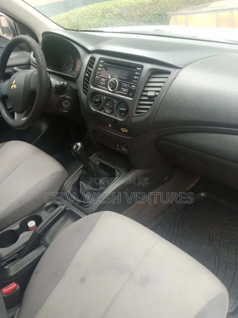 Mitsubishi L200 2020 White