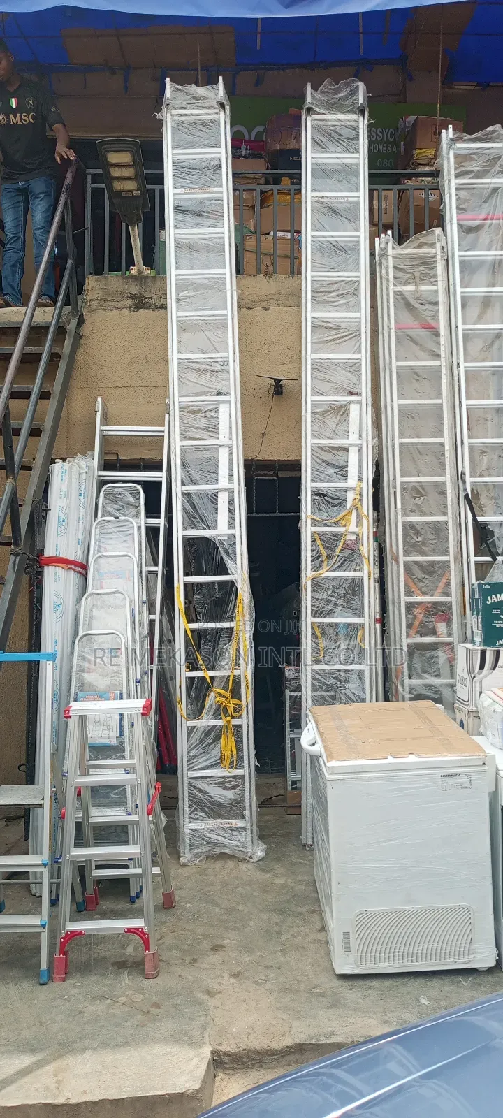 (34ft) 17x2 Heavy Duty Industrial Aluminium Ladder