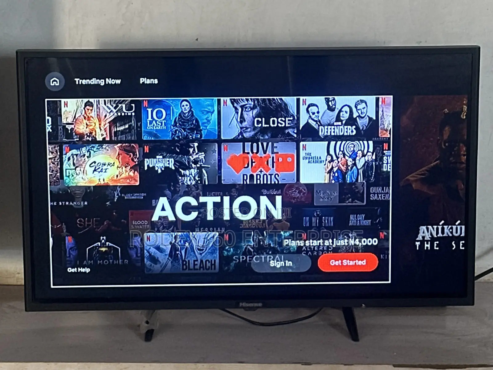 32-inch Uk Used Hisense Smart Tv For Sale.