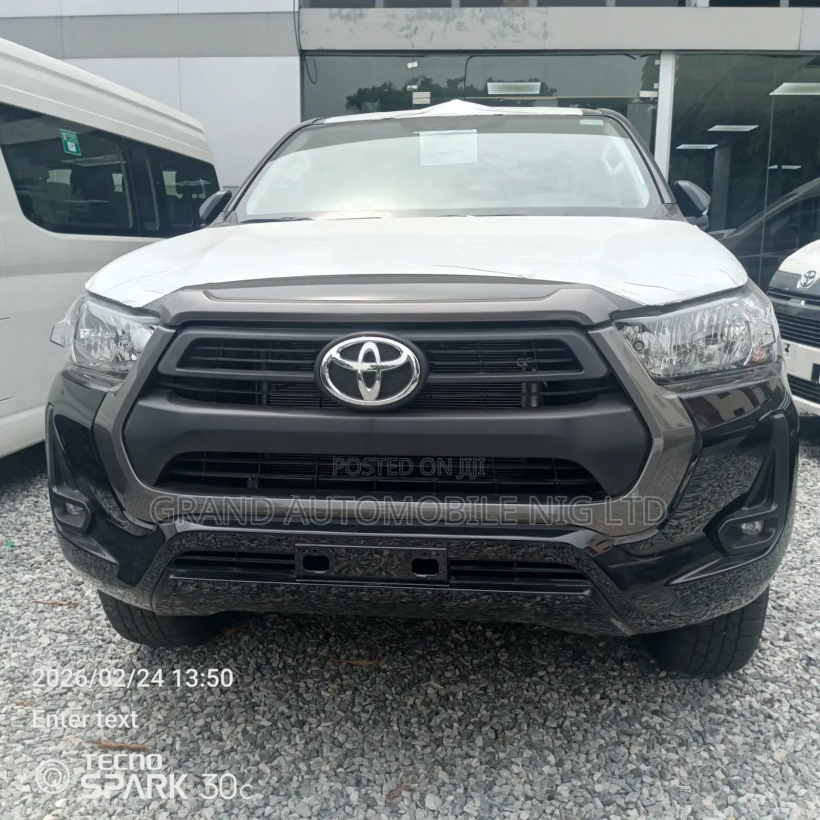 New Toyota Hilux 2025 Black