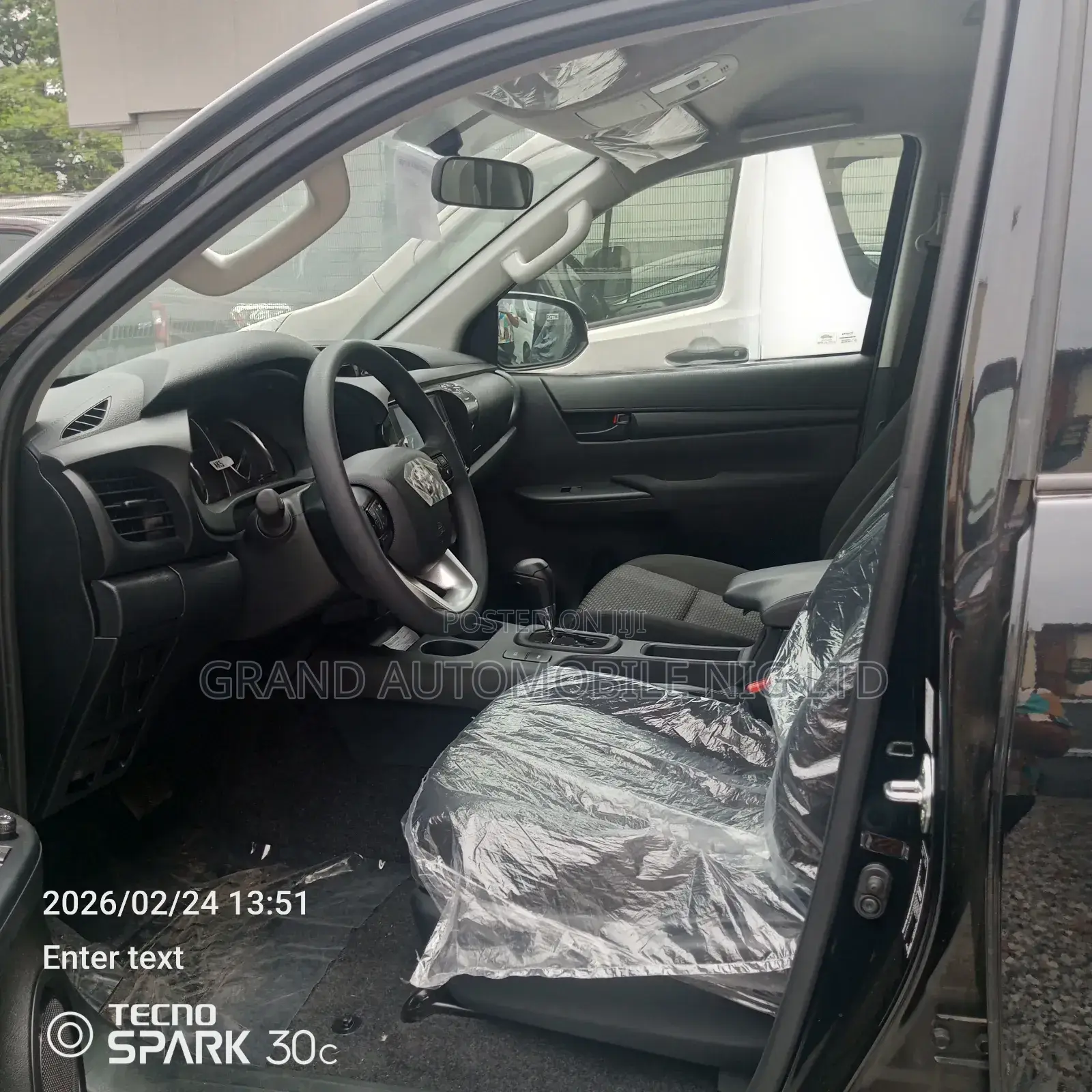 New Toyota Hilux 2025 Black