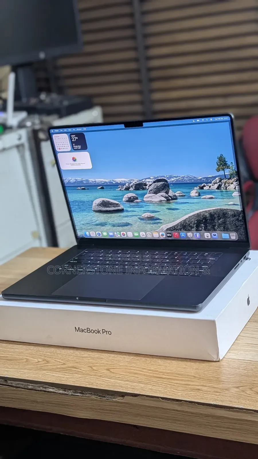 Laptop Apple MacBook Pro 2023 M3 Pro 18GB Apple M3 Pro SSD 512GB