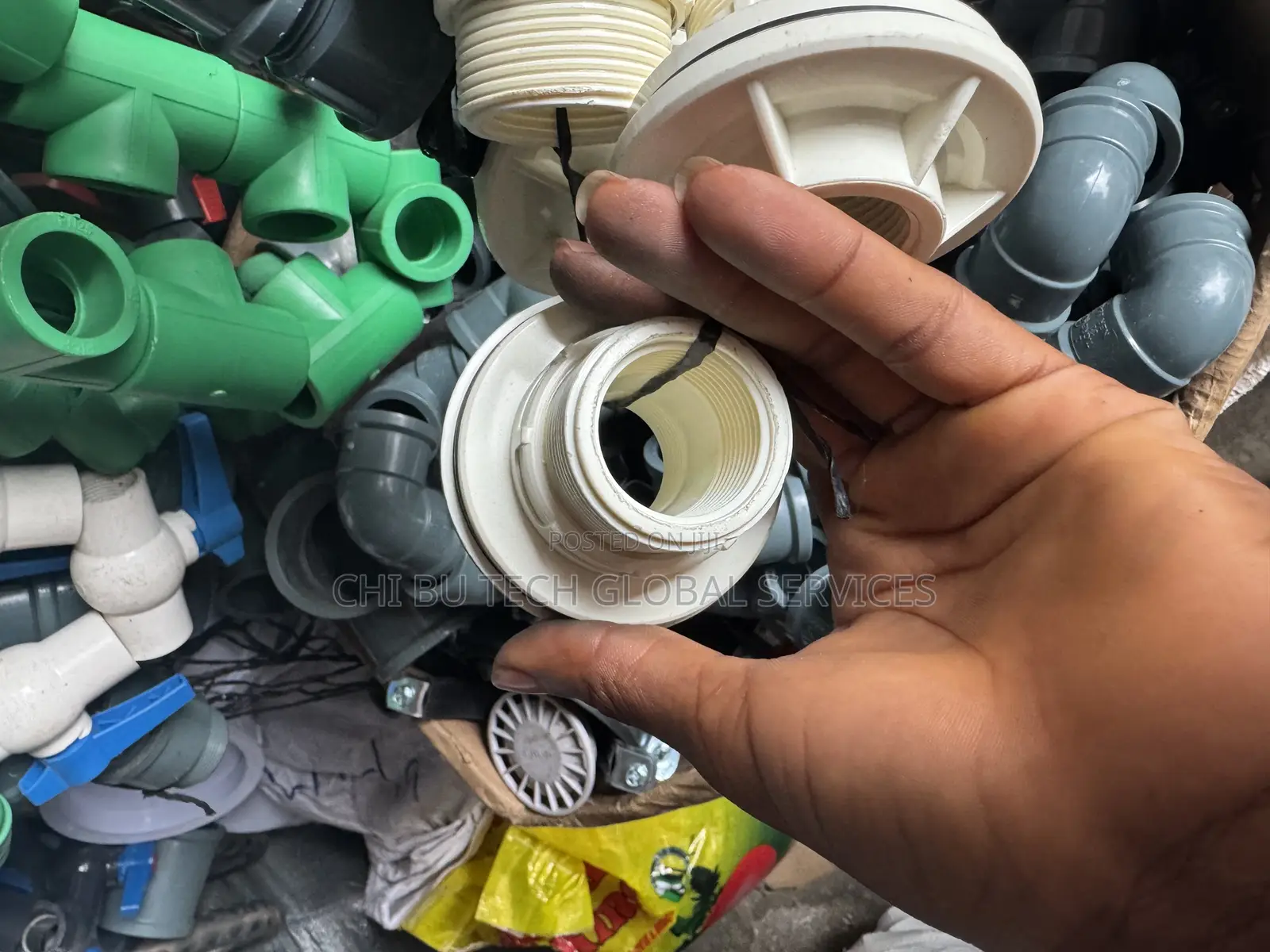 1 Inch Plastic Plumbing Fitting Tank Adapter