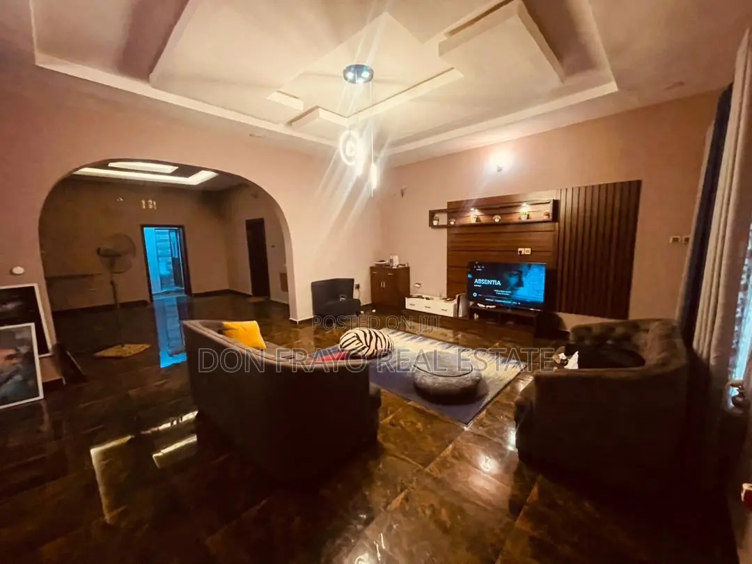4bdrm Bungalow in Elebu Estate, Akala Express for sale