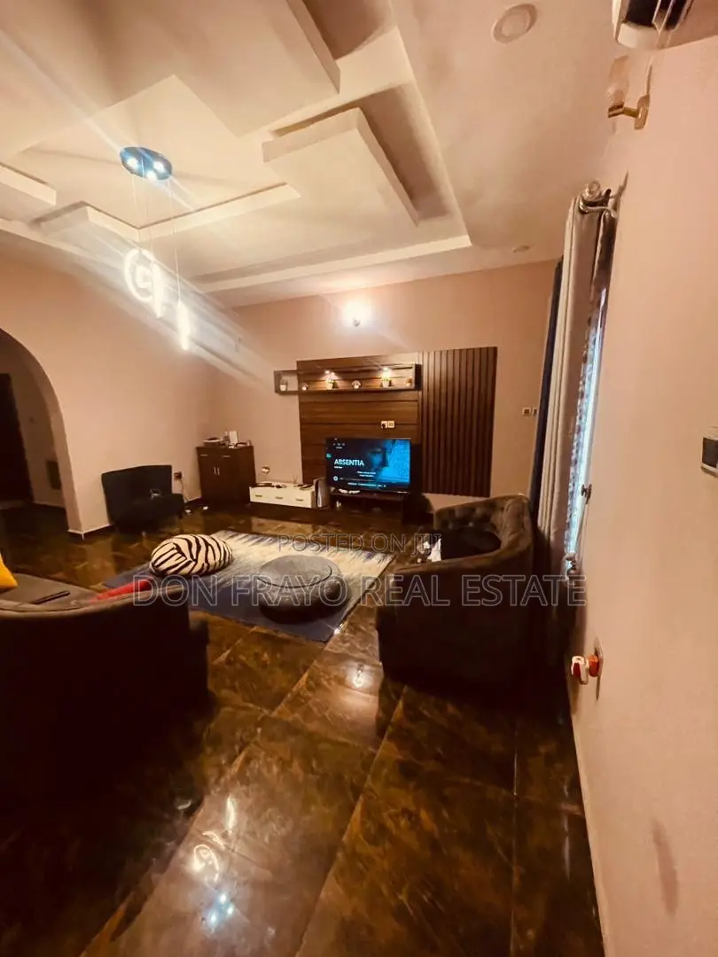 4bdrm Bungalow in Elebu Estate, Akala Express for sale