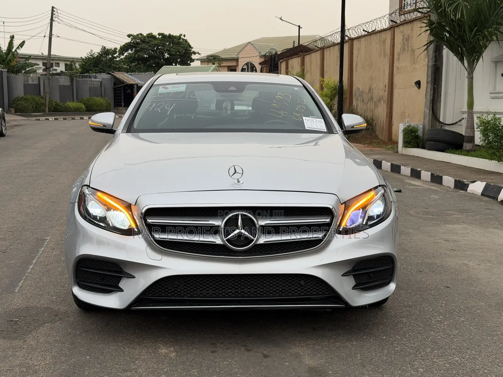 Mercedes-Benz E300 2018 Silver