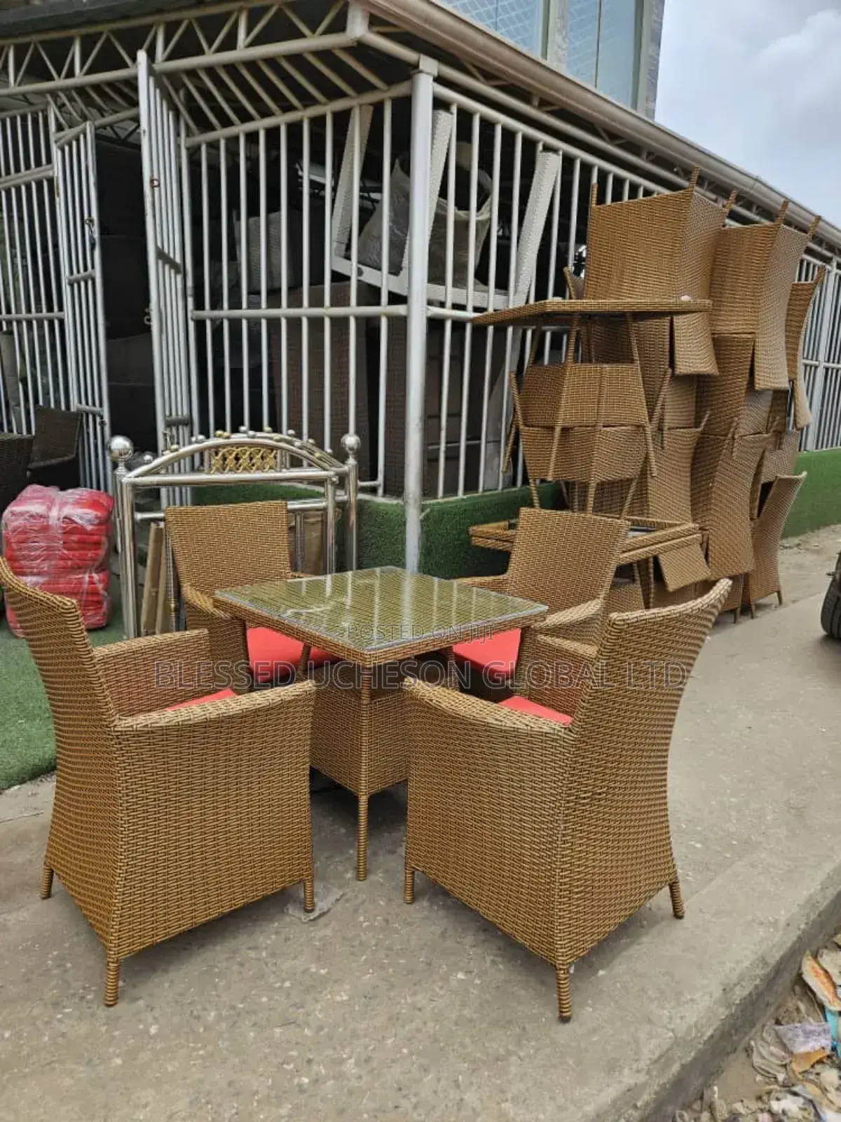 4-Seater Outdoor Rattan Dining Set.