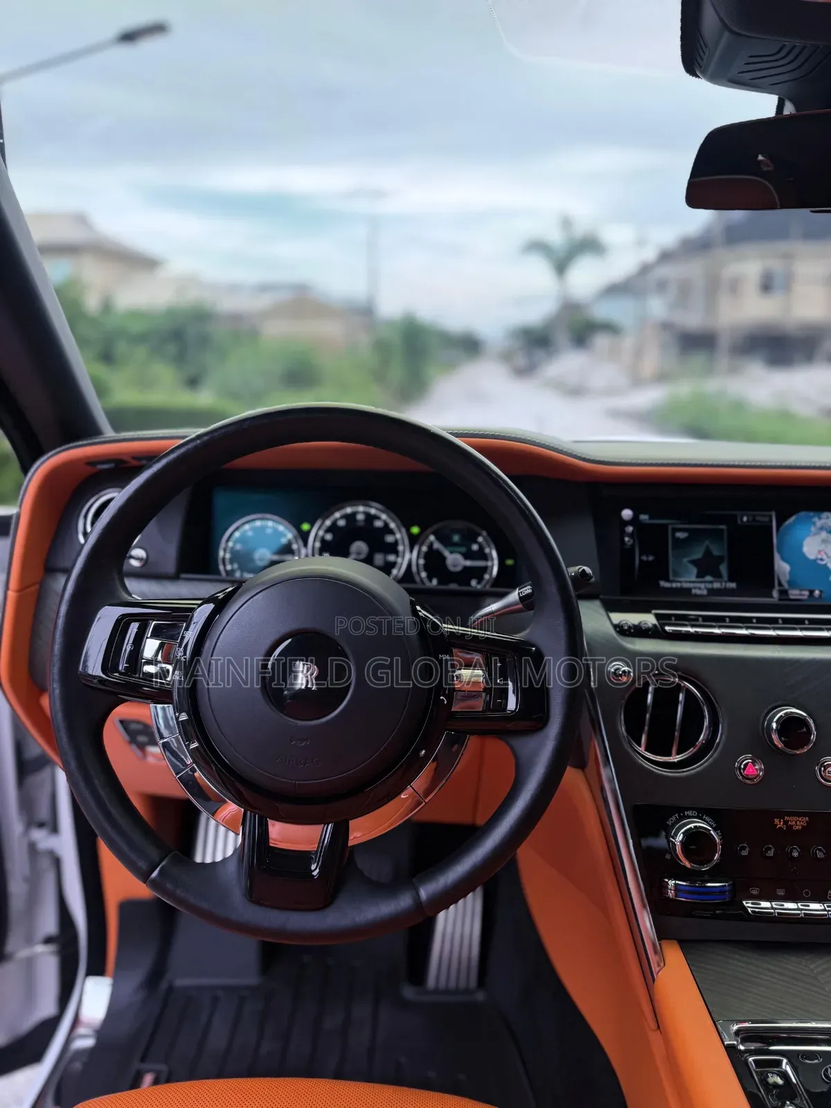 Rolls-Royce Cullinan Base 2020 White