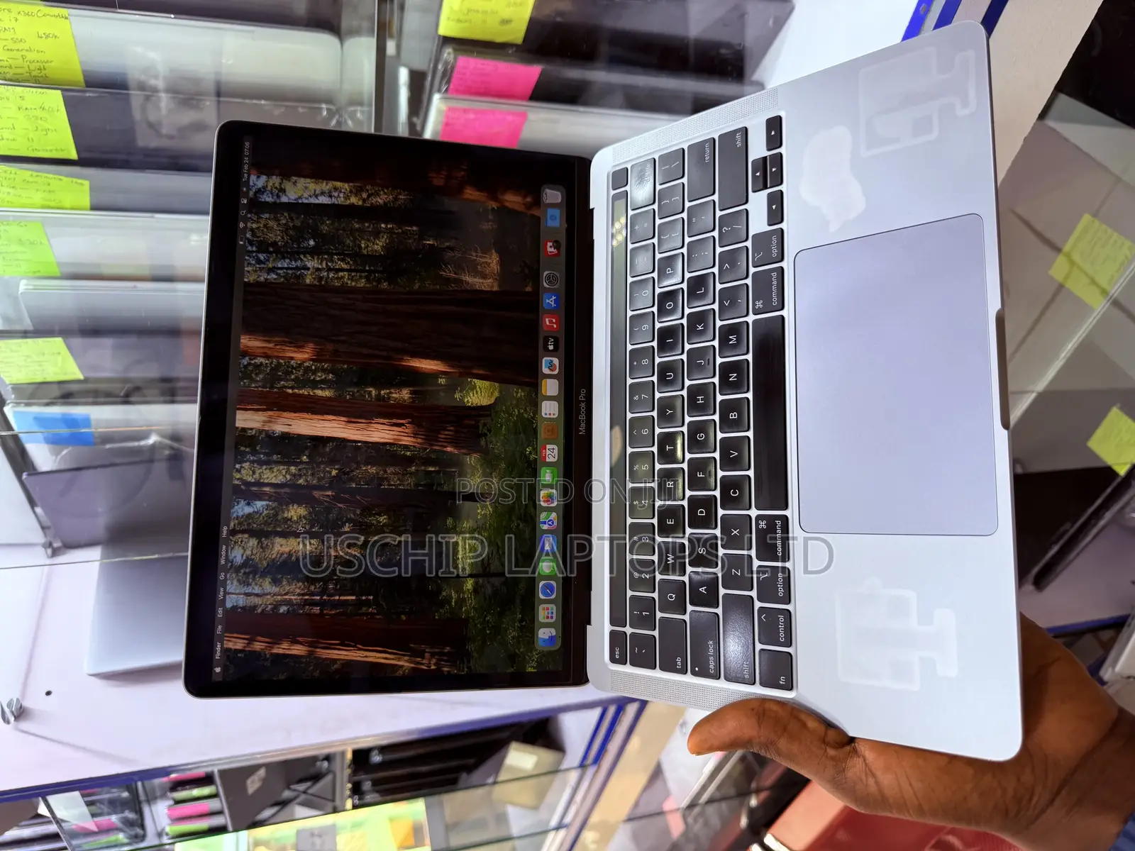 Laptop Apple MacBook Pro 2020 32GB Intel Core i7 SSD 512GB