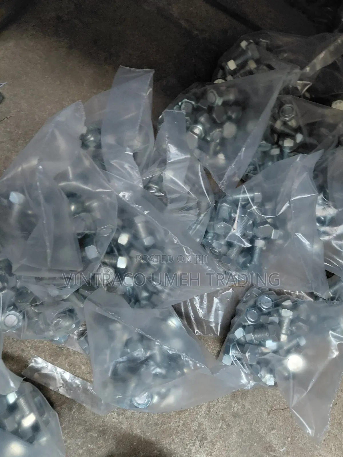 M16 X 40mm Machine Bolt and Nut (Pack of 25)