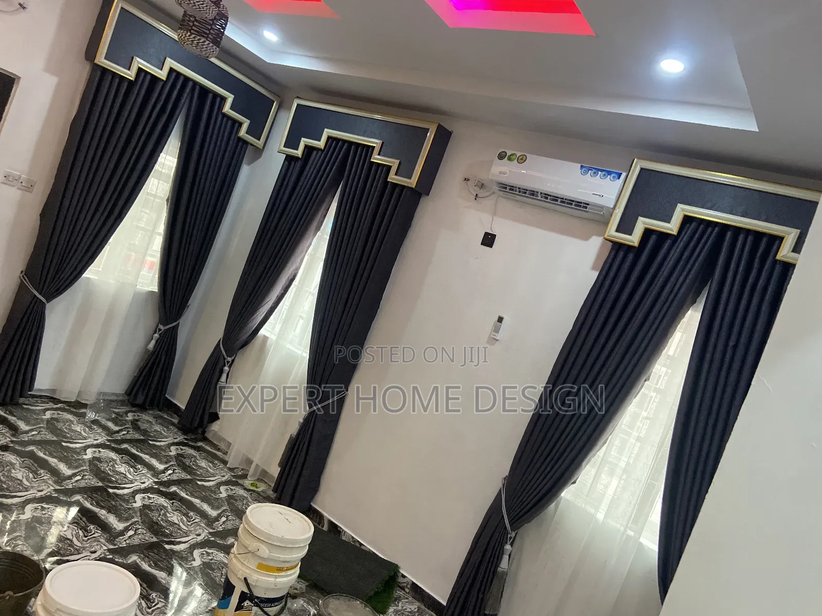 Quality Grey Curtain With Accessories and Casement