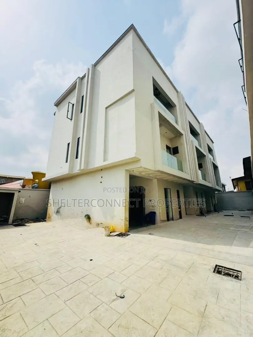 4bdrm Duplex in Opebi for sale