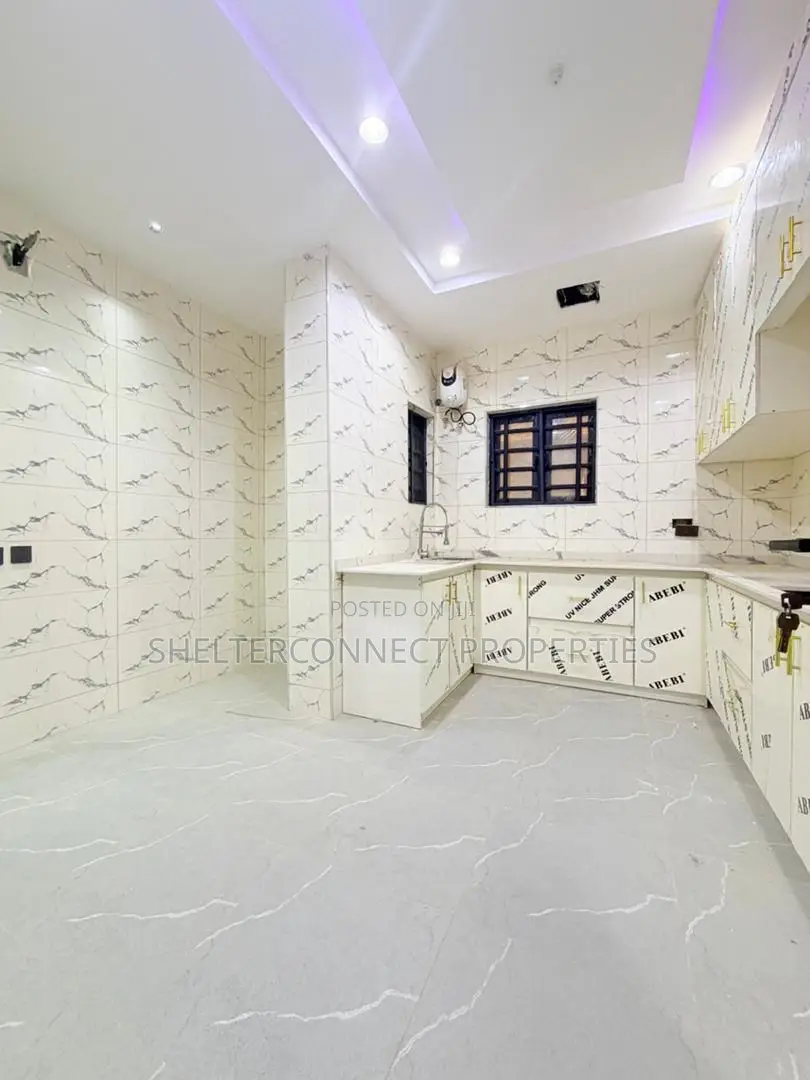 4bdrm Duplex in Ikeja Gra for sale