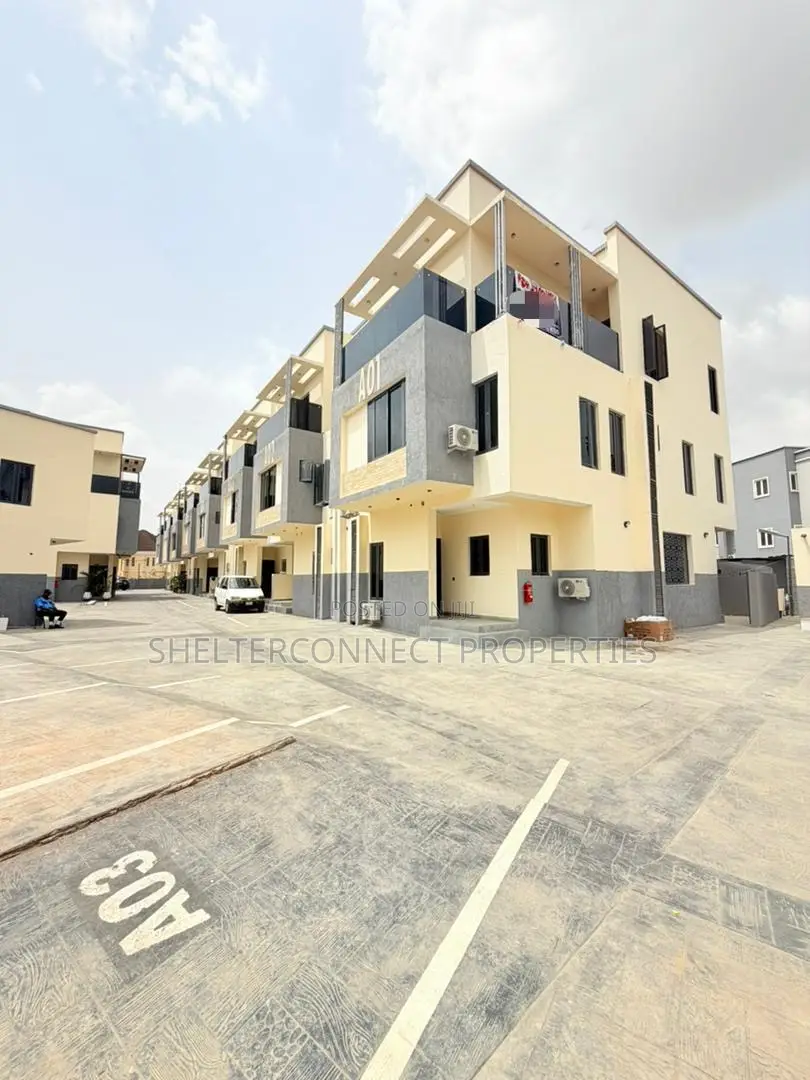 4bdrm Duplex in Ikeja Gra for sale
