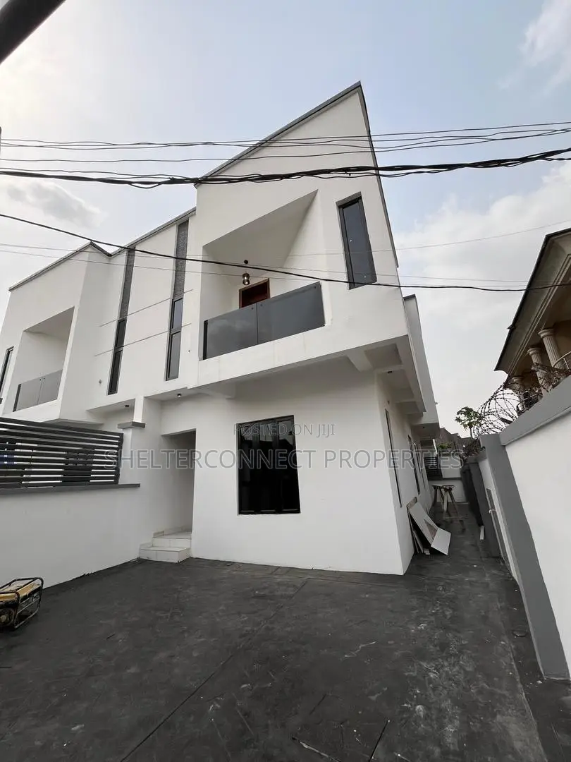4bdrm Duplex in Gbagada for sale