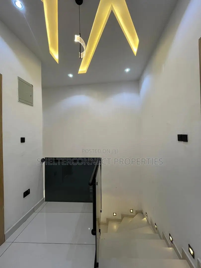 4bdrm Duplex in Gbagada for sale