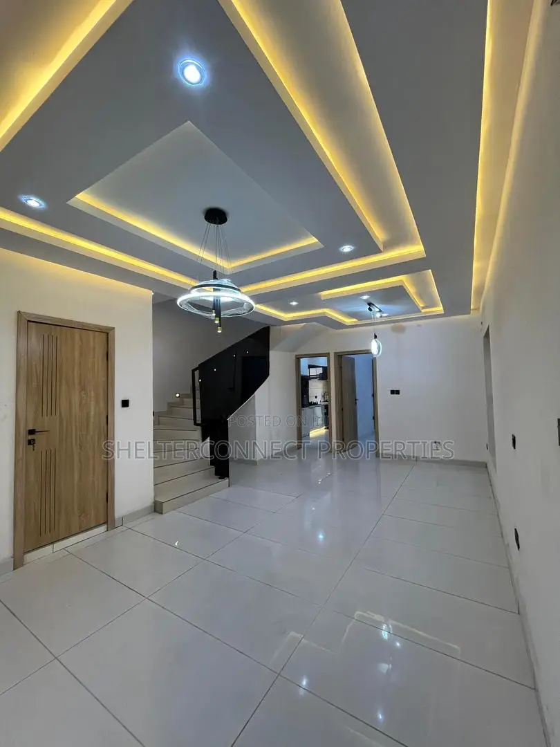 4bdrm Duplex in Gbagada for sale