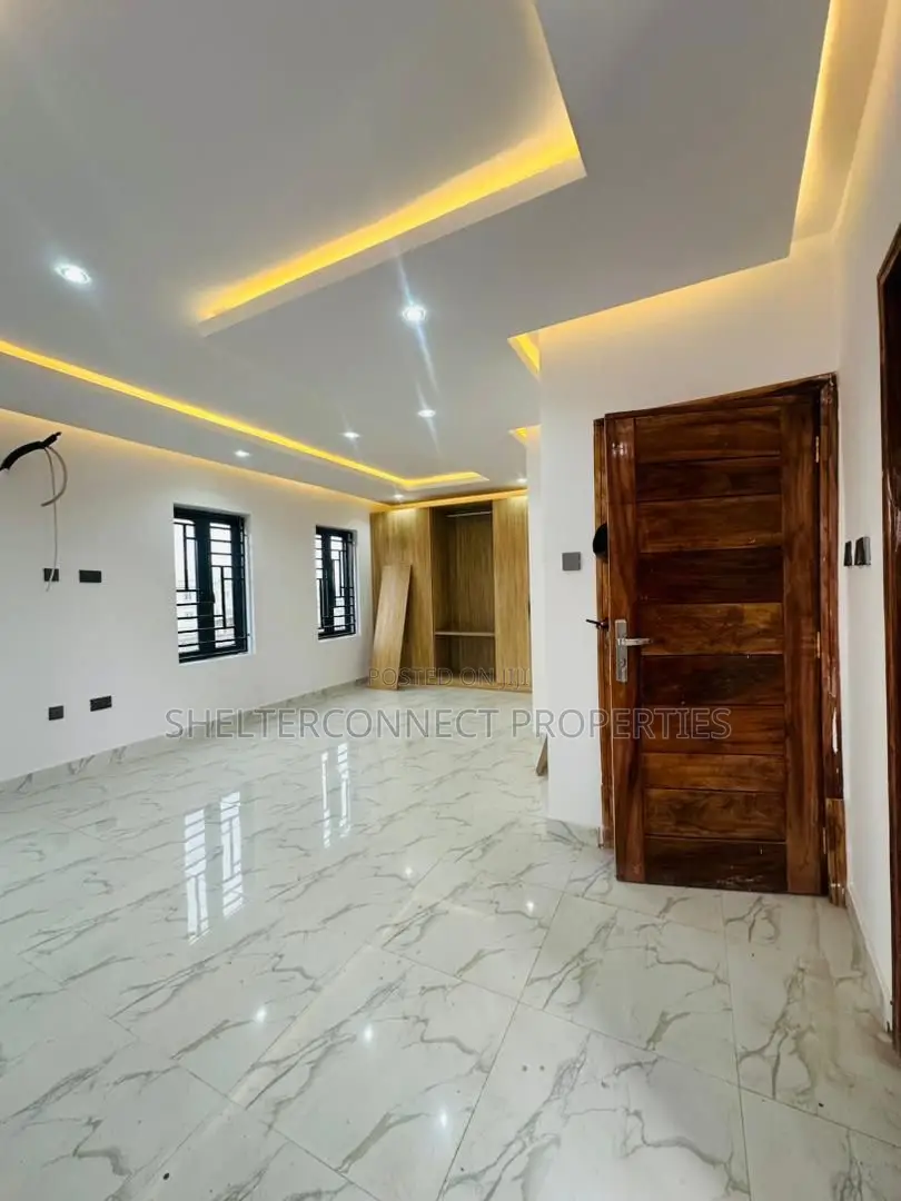 4bdrm Duplex in Gbagada for sale
