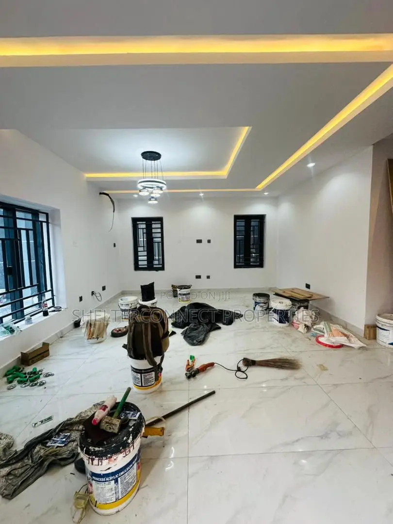 4bdrm Duplex in Gbagada for sale