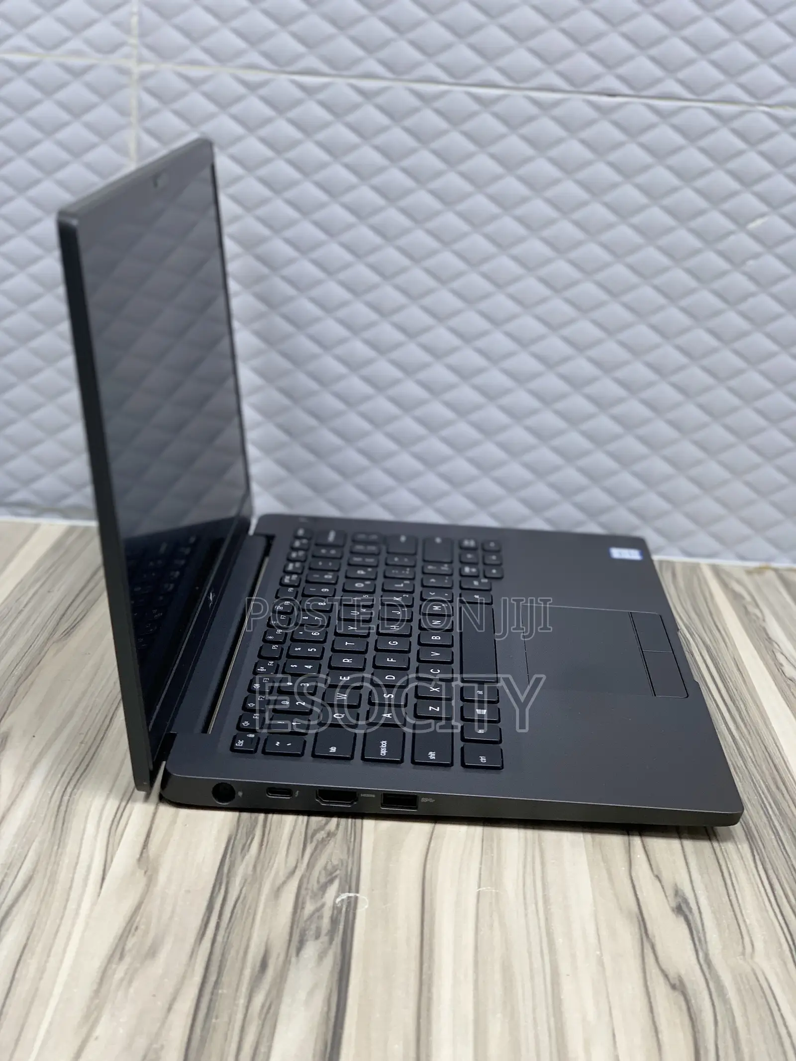 Laptop Dell Latitude 7400 8GB Intel Core i5 SSD 256GB