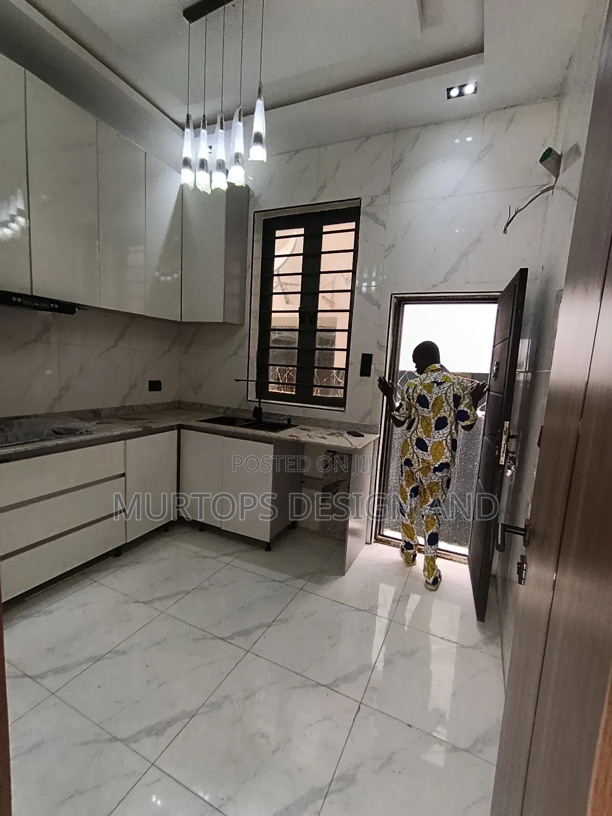 4bdrm Townhouse/Terrace in Lekki for sale