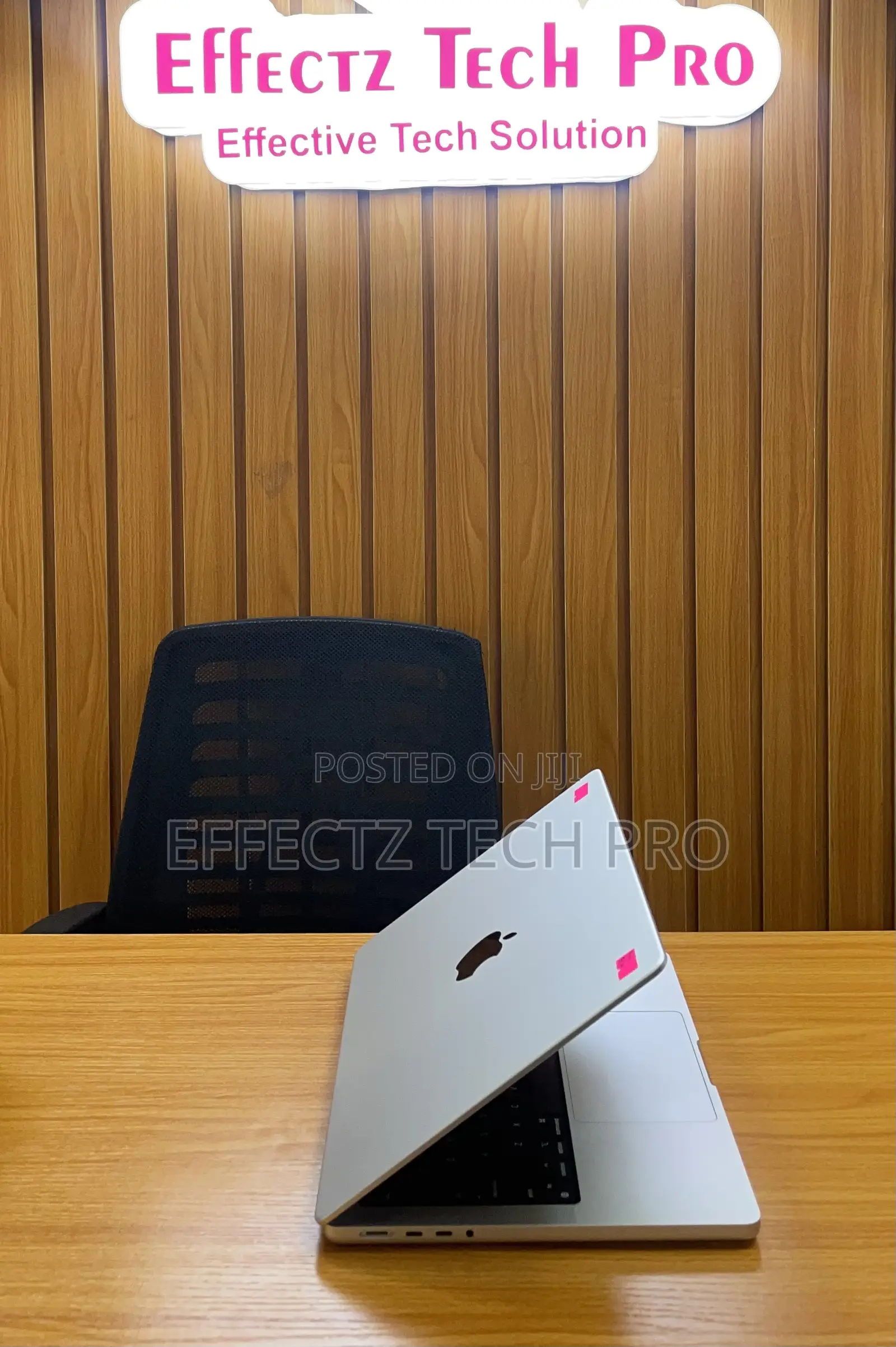 Laptop Apple MacBook Pro 2021 M1 16GB Apple M1 Pro SSD 512GB