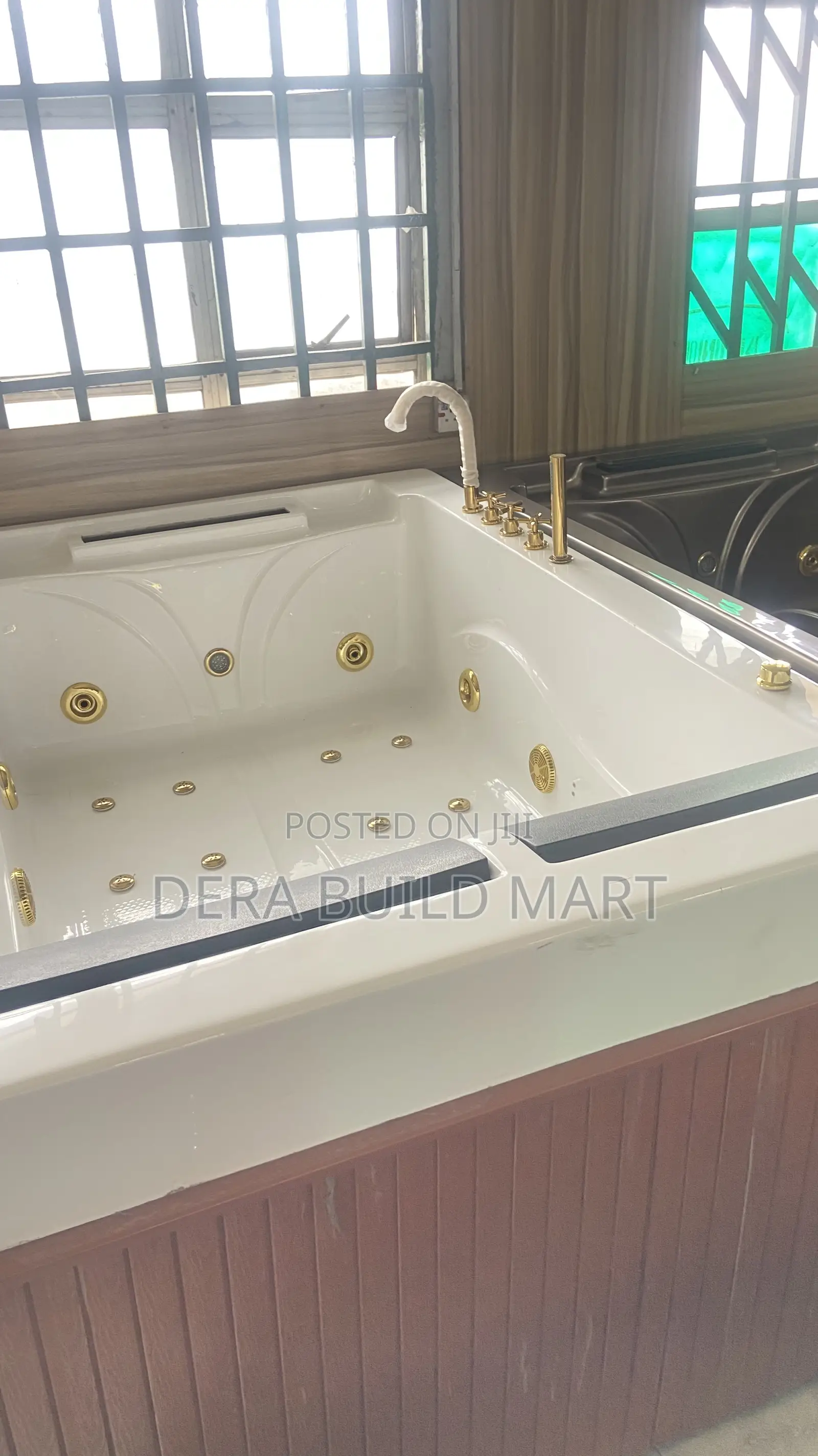 Peach Tone Jacuzzi