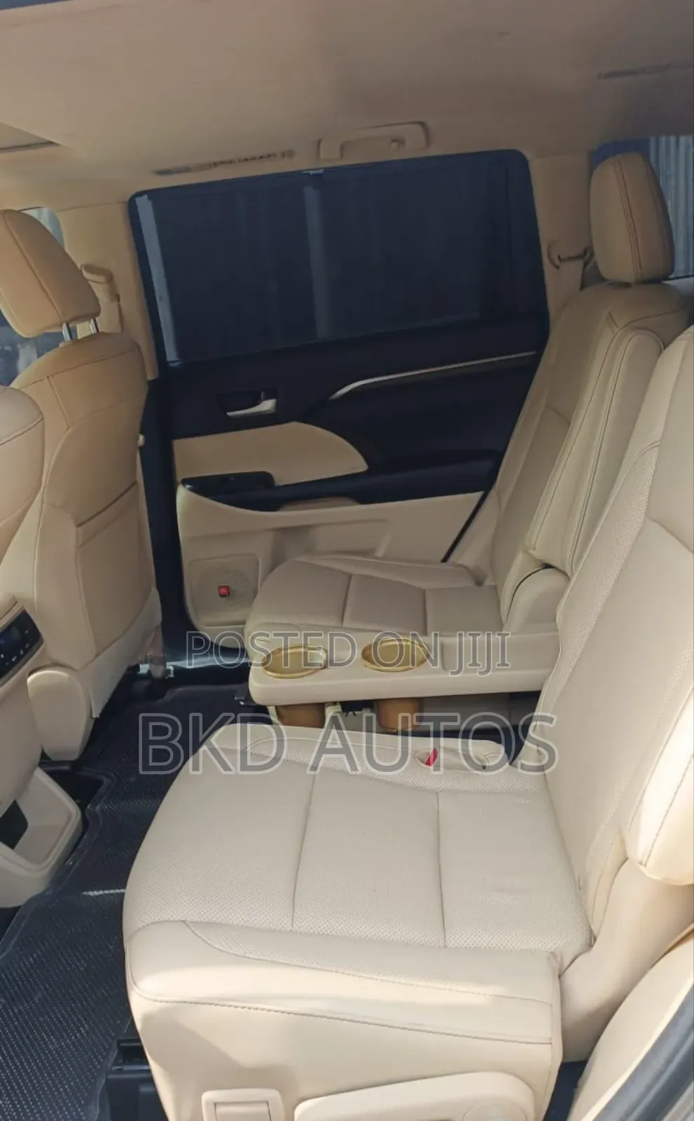 Toyota Highlander Limited Platinum 4dr SUV AWD (3.5L 6cyl 6A) 2015 Gold