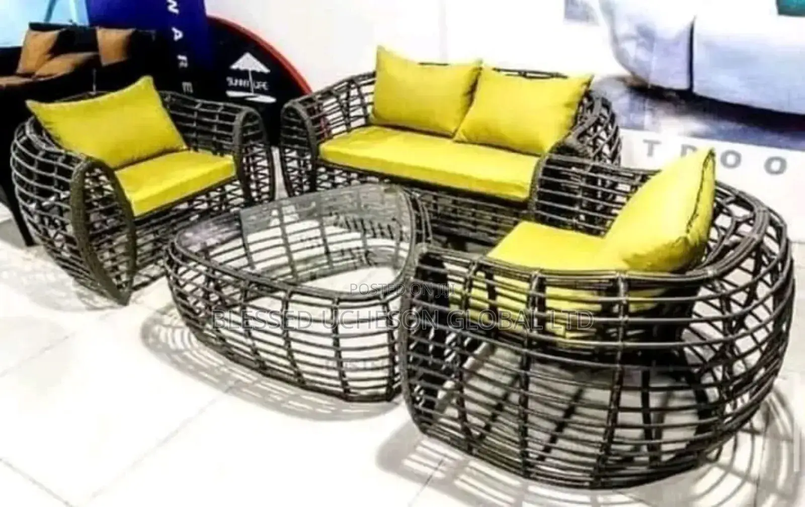4 Seater Rattan Outdoor Sofa Set With Table