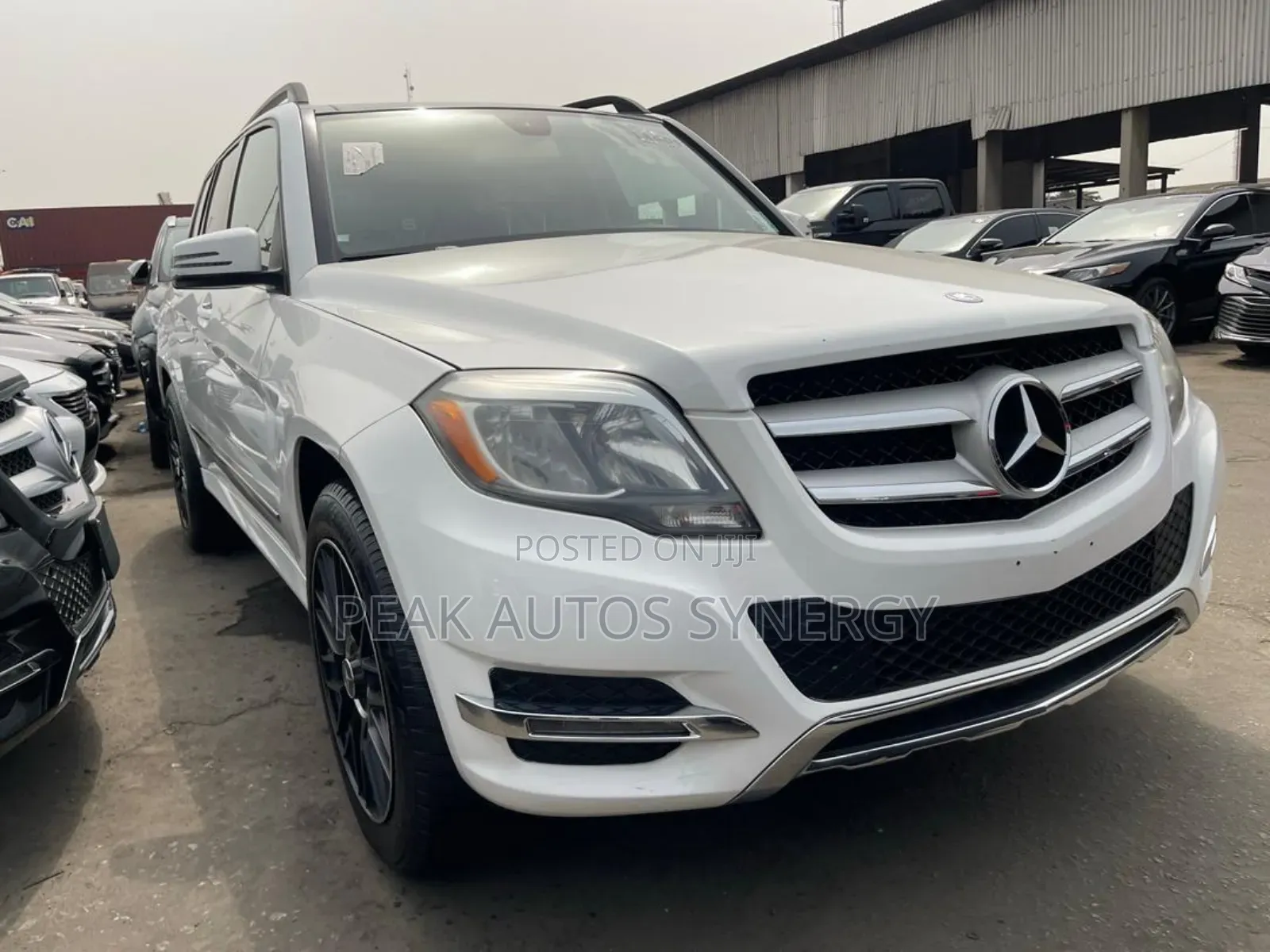 Mercedes-Benz GLK-Class Base GLK 350 4dr AWD 4MATIC (3.5L 6cyl 7A) 2015