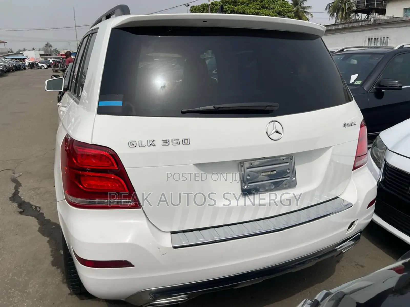 Mercedes-Benz GLK-Class Base GLK 350 4dr AWD 4MATIC (3.5L 6cyl 7A) 2015