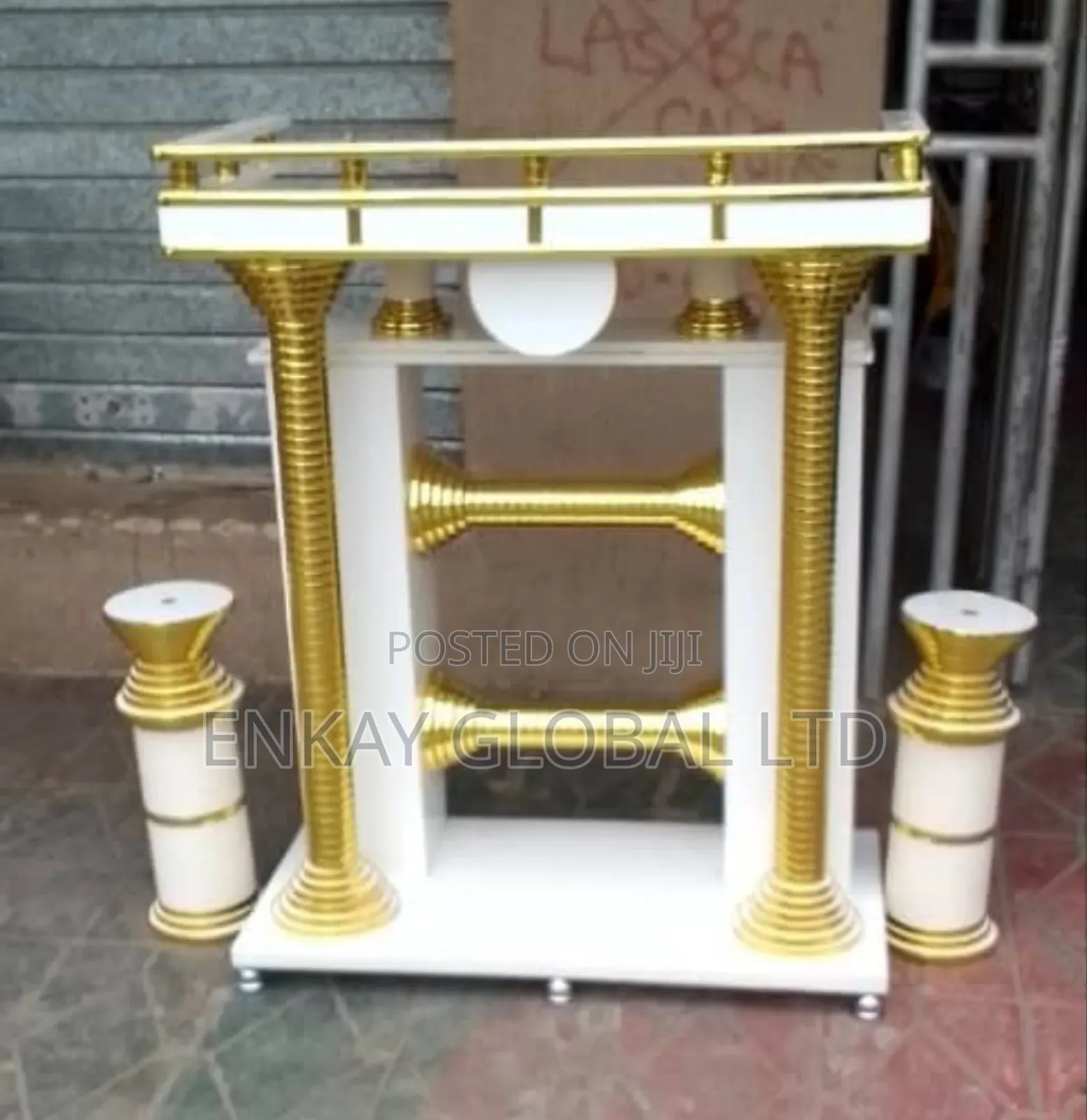 Highly Efficient Imported Pulpit