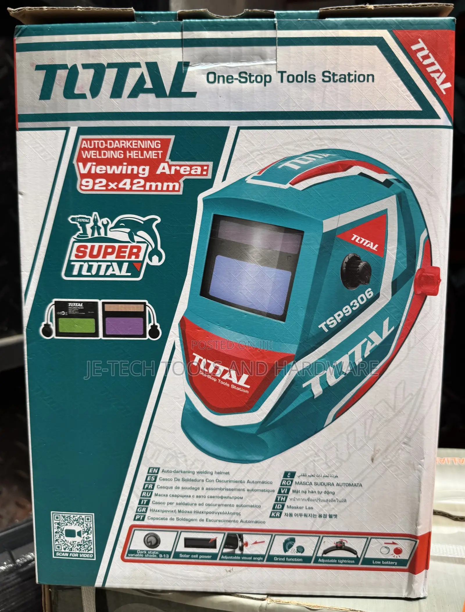 Total Auto-darkening Welding Helmet