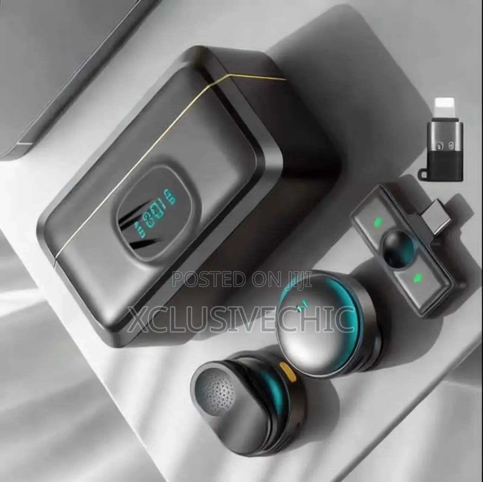 Rechargeable Wireless Dual-vocal Pro Microphone