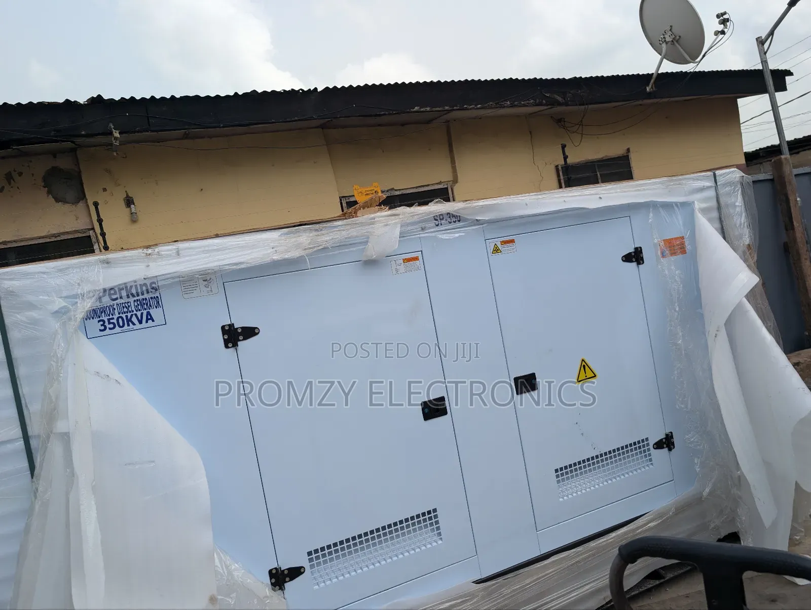 Sp350kva Perkins Diesel Soundproof Generator 2years Wty
