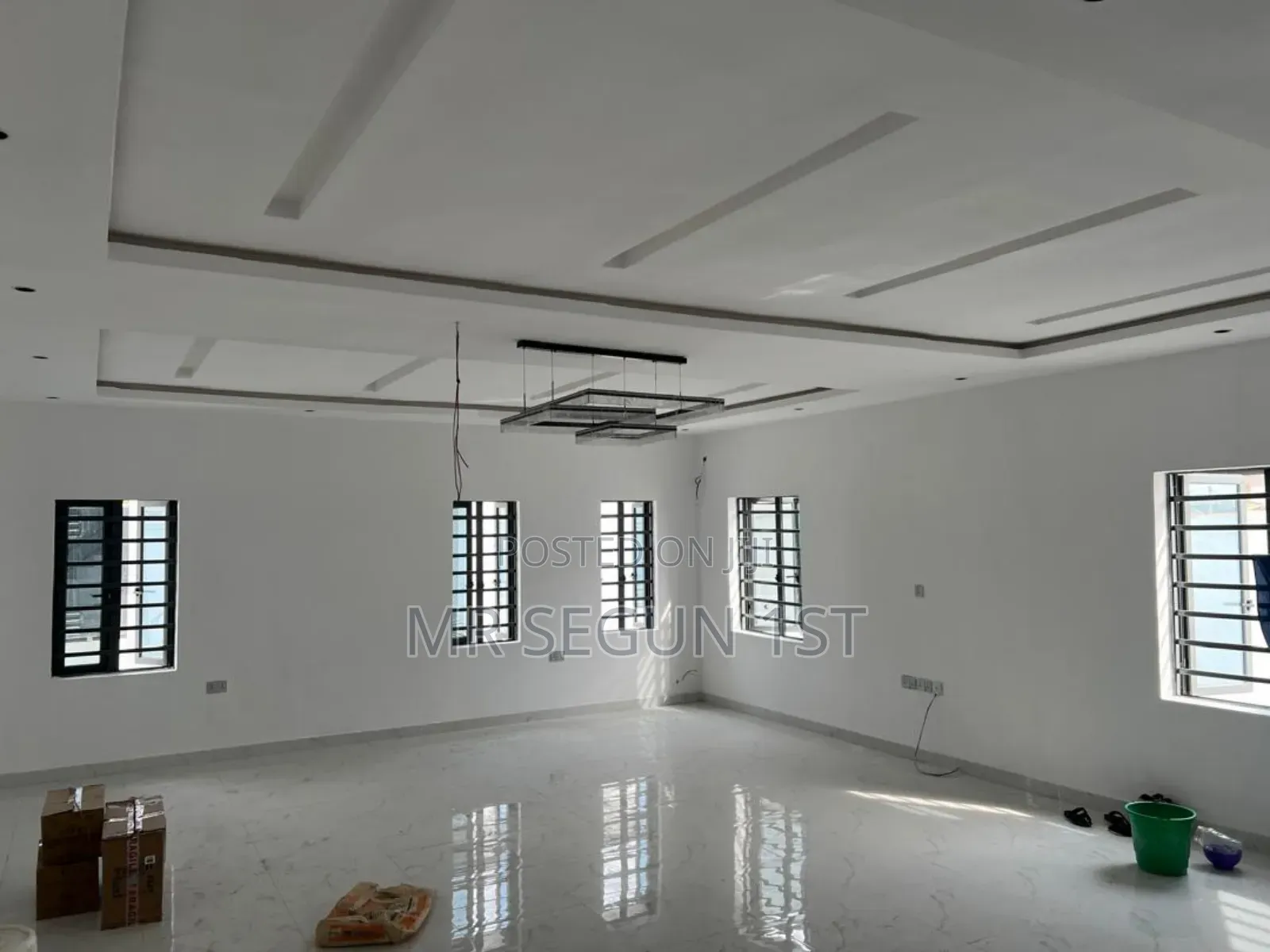 12bdrm Duplex in Oluyole Estate for sale