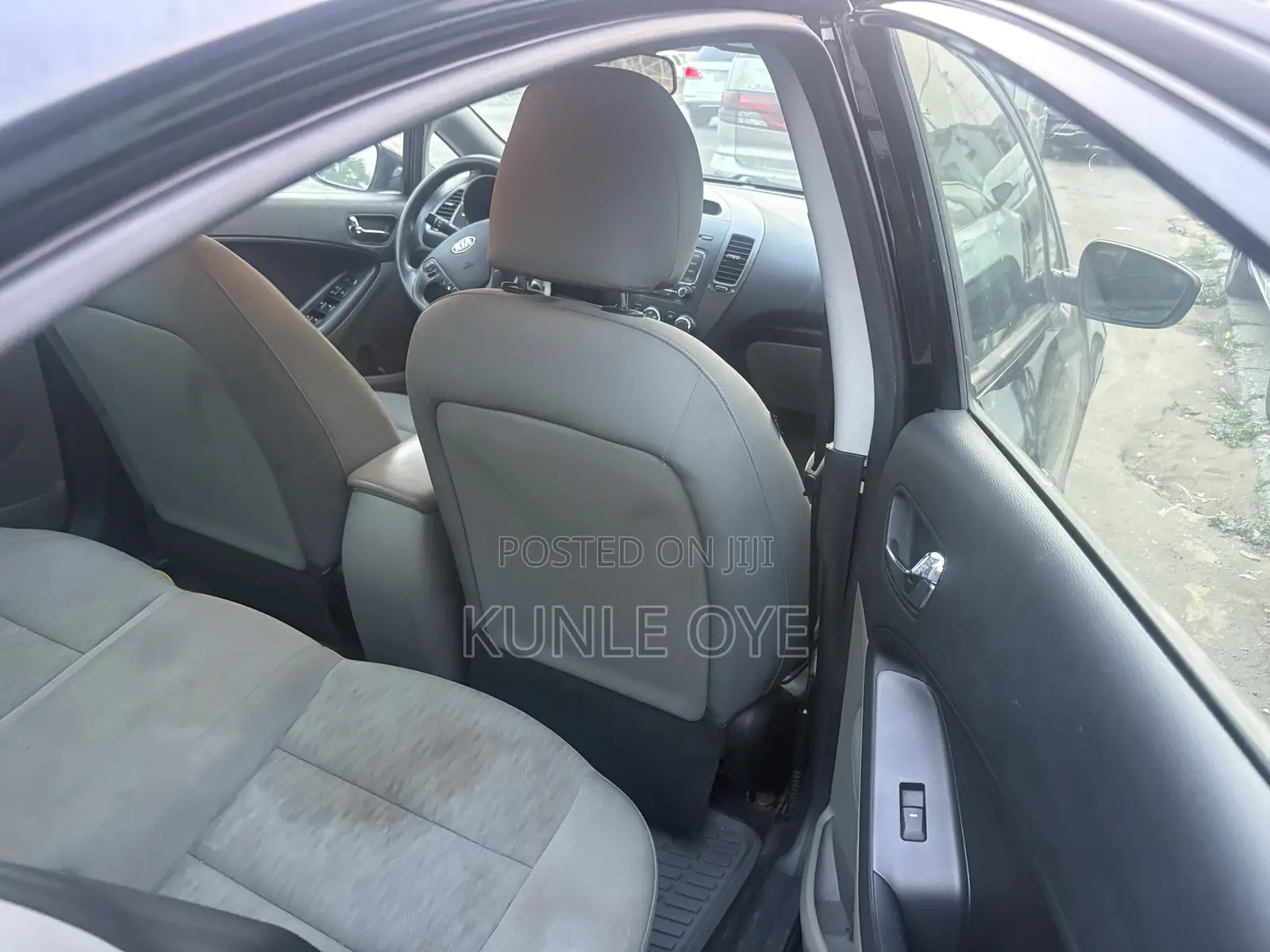 Kia Cerato 2015 Black