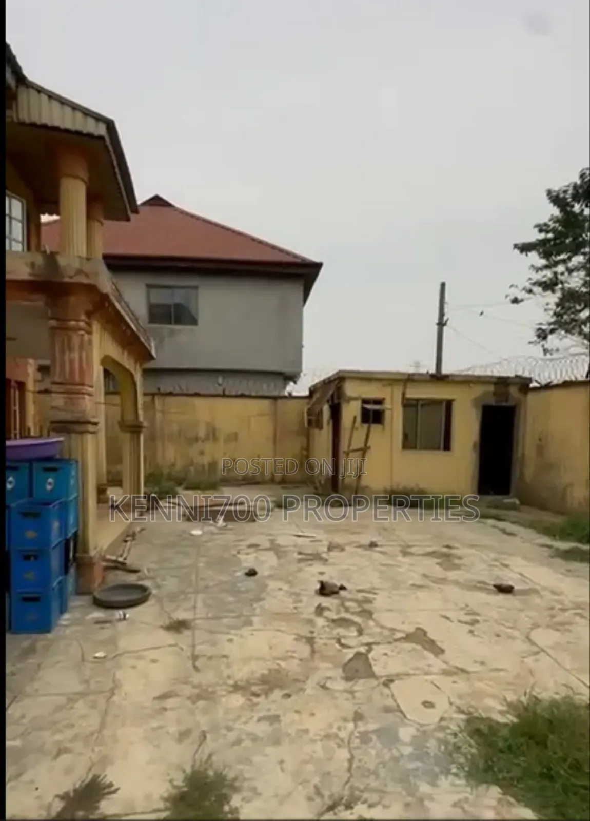 4bdrm Block of Flats in Alagbado for sale
